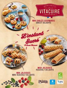 Sweets and mini sweets pastries.